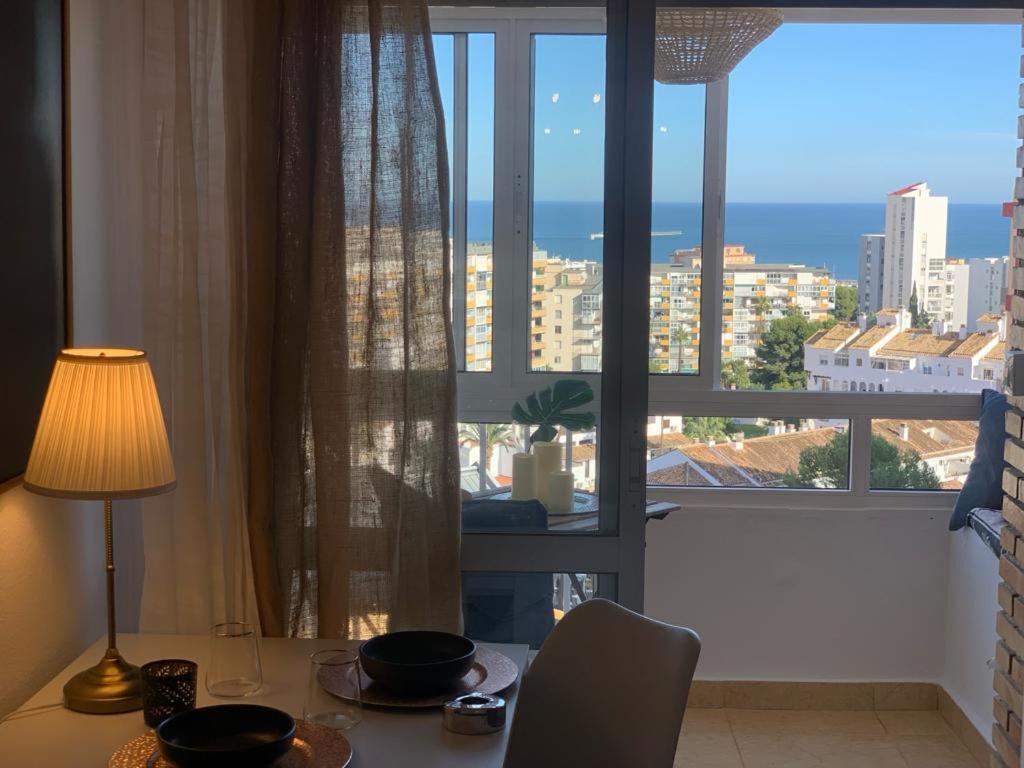 Amanecer En El Mar Apartment Benalmadena Ruang foto